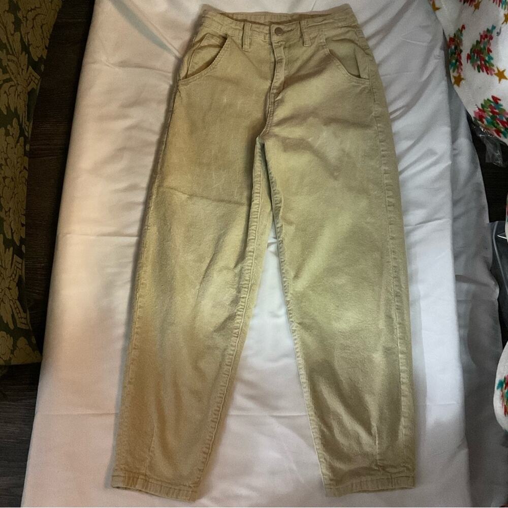SHEIN Corduroy Mom Jeans Beige XS Fall Winter Soft Academia Cabincore Minimalist